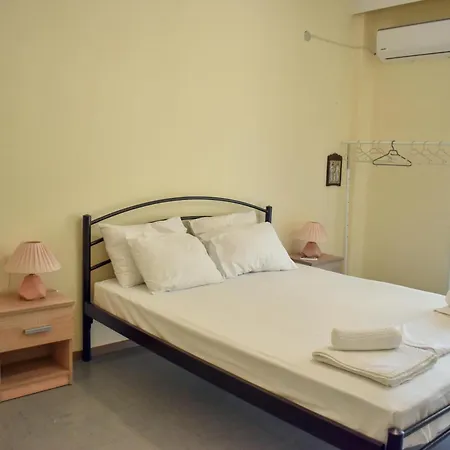 Sunny House 24 * Néa Péramos