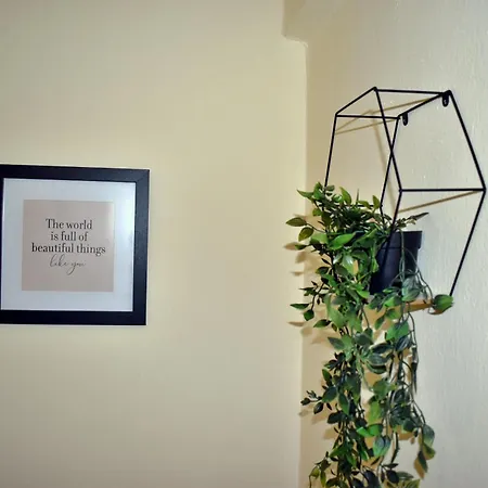 Sunny House 24 * Néa Péramos