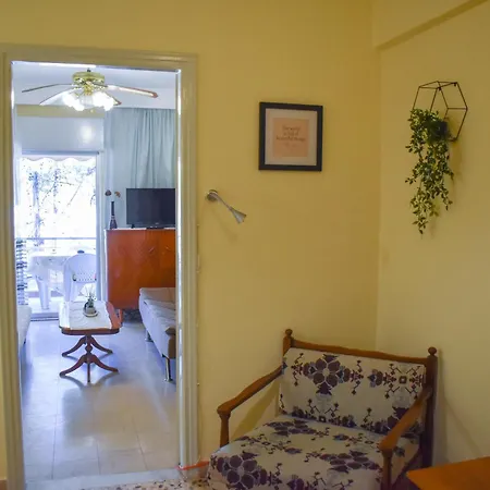 Sunny House 24 Apartmán Néa Péramos