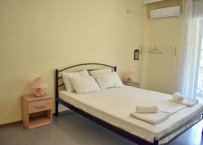Sunny House 24 * Неа-Перамос